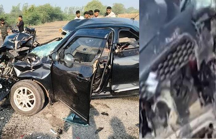 <p><span style="color: rgb(224, 62, 45);" data-mce-style="color: rgb(224, 62, 45);"><strong>ચોટીલા દર્શન કરીને ઘરે પહોંચે તે પહેલા જ કાળ આંબી ગયો:</strong></span> ટ્રિપલ અકસ્માતમાં અમદાવાદના પરિવારમાં માતમ, બેનાં મોતથી અરેરાટી</p>