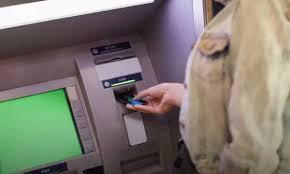 <p><strong><span style="color: rgb(224, 62, 45);" data-mce-style="color: rgb(224, 62, 45);">ATMની ટેકનિકલ ખામી બેંકને પડી ભારે:</span> 10,000 ના બદલે ગ્રાહકને ચૂકવવું પડશે 3.28 લાખથી વધુનું વળતર</strong></p>