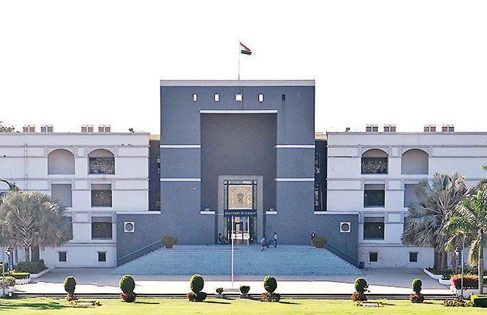 <p><strong>સુરેન્દ્રનગરની 15 વર્ષીય દુષ્કર્મ પીડિતાને <span style="color: rgb(224, 62, 45);" data-mce-style="color: rgb(224, 62, 45);">26 સપ્તાહનો ગર્ભ દૂર કરવા હાઇકોર્ટની મંજૂરી</span></strong></p>