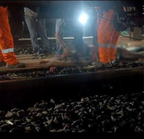 <p><span style="color: rgb(224, 62, 45);" data-mce-style="color: rgb(224, 62, 45);"><strong>વડોદરાના કરચિયા રેલવે યાર્ડમાં કરુણ ઘટના,</strong></span> એન્જિનના કામ દરમિયાન કર્મચારીને વીજ કરંટ લાગ્યો</p>