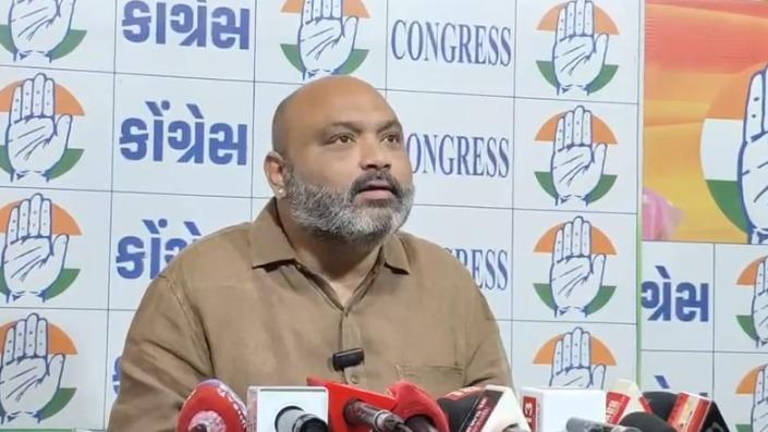 <p><span style="color: rgb(224, 62, 45);" data-mce-style="color: rgb(224, 62, 45);"><strong>ઈરાન ઇઝરાઇલ યુદ્ધને લઈને ગલ્ફ દેશોમાં માલ અટવાતા ગુજરાતના હજારો કરોડોના બિઝનેસ પર જોખમ : </strong></span>ડો. પાર્થિવરાજસિંહ કઠવાડિયાનું નિવેદન...</p>