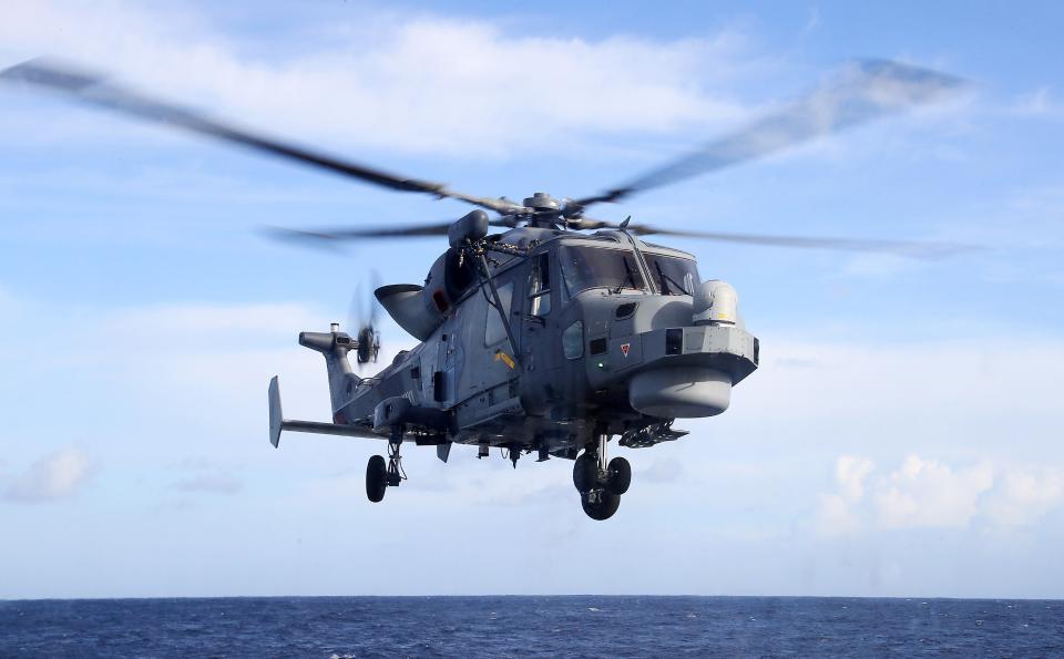 <p><strong><span style="color: rgb(224, 62, 45);" data-mce-style="color: rgb(224, 62, 45);">કતારમાં હેલિકોપ્ટર દુર્ઘટના:</span> દરિયામાં સર્જાયો કાળમુખો અકસ્માત, 6 ના મોત</strong></p>