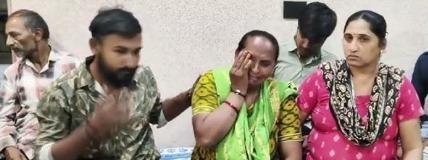 <p><strong><span style="color: rgb(224, 62, 45);" data-mce-style="color: rgb(224, 62, 45);">ખેડા પ્રેમ લગ્ન વિવાદ:</span> દીકરીને મુક્ત કરવા ₹25 લાખની માંગ કરાયાનો પાટીદાર આગેવાનોનો આરોપ</strong></p>