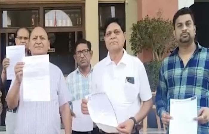 <p><span style="color: rgb(224, 62, 45);" data-mce-style="color: rgb(224, 62, 45);"><strong>ઉદ્યોગકારોની આખરે ધીરજ ખૂટી! </strong></span>વડોદરામાં ગેસ સિલિન્ડર ન મળતા 70 ઉદ્યોગો બંધ, કલેક્ટર કચેરીએ કરી ઉગ્ર રજૂઆત</p>