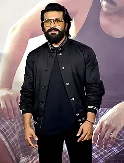 <p><span style="color: rgb(224, 62, 45);" data-mce-style="color: rgb(224, 62, 45);"><strong>“પેડ્ડી” ના સેટ પર સુપરસ્ટાર રામચરણ થયો ઘાયલ, </strong></span>આંખની ઉપર આવ્યા 4 ટાંકા</p>