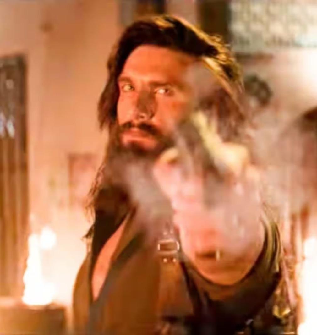 <p>બોક્સ ઓફિસ પર માર્ચ એન્ડિંગનો મહા-ધડાકો:<span style="color: rgb(224, 62, 45);" data-mce-style="color: rgb(224, 62, 45);"><strong> 'ધુરંધર 2' એ માત્ર 7 દિવસમાં ₹1000 કરોડની કમાણી કરી ઈતિહાસ રચ્યો</strong></span></p>