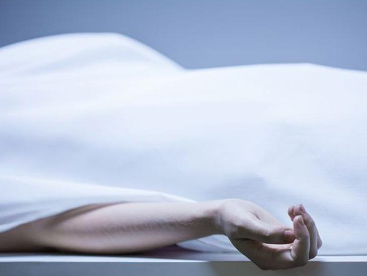 <p><span style="color: rgb(224, 62, 45);" data-mce-style="color: rgb(224, 62, 45);"><strong>રાજકોટમાં ચામડીની બીમારીથી કંટાળી મહિલાનો તળાવમાં ઝંપલાવી આપઘાત,</strong></span> 9 વર્ષની પુત્રીએ માતાની છત્રછાયા ગુમાવી</p>