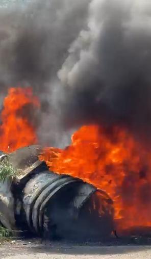 <p><span style="color: rgb(224, 62, 45);" data-mce-style="color: rgb(224, 62, 45);"><strong>સુરતના ડુમસ રોડ પર મહેક ફાર્મમાં પંડાલના વેસ્ટેજમાં લાગી ભીષણ આગ,</strong></span> આકાશમાં ધુમાડાના ગોટેગોટા ઉડ્યા...</p>