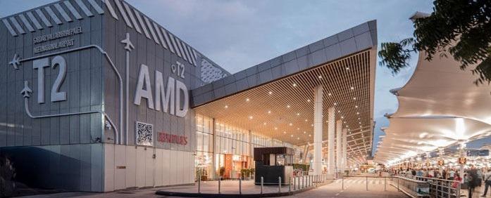 <p><span style="color: rgb(224, 62, 45);" data-mce-style="color: rgb(224, 62, 45);"><strong>અમદાવાદના મુસાફરો ખાસ નોંધ લેજો! </strong></span>રવિવારથી એર ઈન્ડિયાની તમામ ફ્લાઈટ્સ ટર્મિનલ-2 પરથી ઉડાન ભરશે</p>