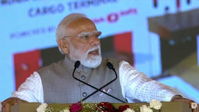 <p><span style="color: rgb(224, 62, 45);" data-mce-style="color: rgb(224, 62, 45);"><strong>ઇન્તજાર ખતમ! </strong></span>દેશને મળ્યું નવું એરપોર્ટ, PM મોદીના હસ્તે નોઈડા ઈન્ટરનેશનલ એરપોર્ટનું થયું ઉદ્ઘાટન... </p>