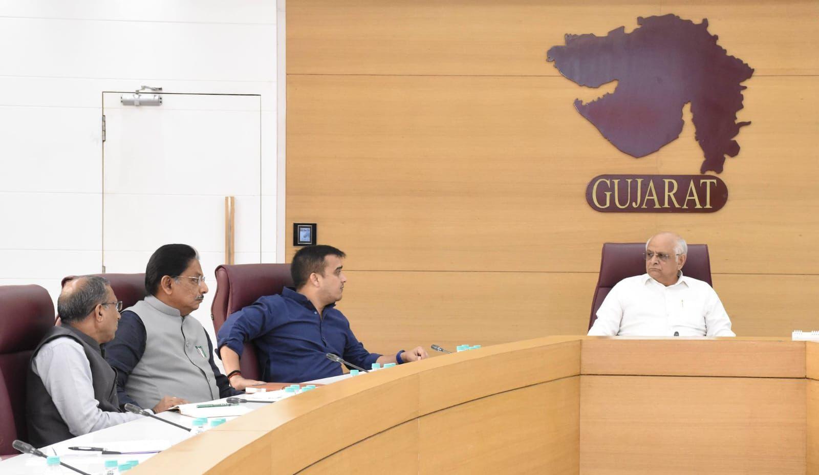 <p><span style="color: rgb(224, 62, 45);" data-mce-style="color: rgb(224, 62, 45);"><strong>CM ભૂપેન્દ્ર પટેલની અધ્યક્ષતામાં ગાંધીનગરમાં યોજાઇ બેઠક : </strong></span>રાજ્યમાં ખાતર, પેટ્રોલ અને ગેસનો પૂરતો જથ્થો ઉપલબ્ધ... </p>