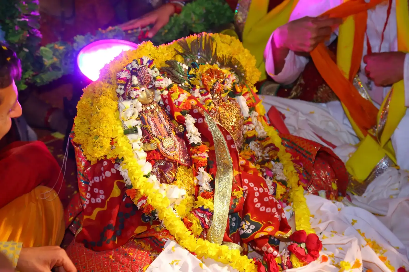 <p><span style="color: rgb(224, 62, 45);" data-mce-style="color: rgb(224, 62, 45);"><strong>ચાલો માધવપુર....</strong></span>ભગવાન શ્રીકૃષ્ણ અને રુક્મિણીજીના વિવાહ પ્રસંગે PM મોદીનું ખાસ આમંત્રણ</p>