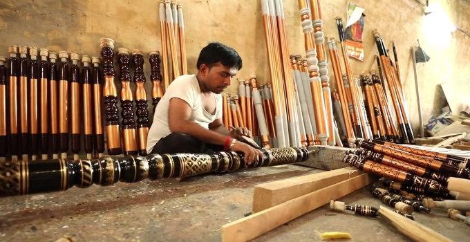 <p><strong><span style="color: rgb(224, 62, 45);" data-mce-style="color: rgb(224, 62, 45);">વૈશ્વિક યુદ્ધ અને મોંઘવારીનો માર: </span>સંખેડાનો પ્રખ્યાત ફર્નિચર ઉદ્યોગ અસ્તિત્વ ટકાવવા સંઘર્ષરત</strong></p>