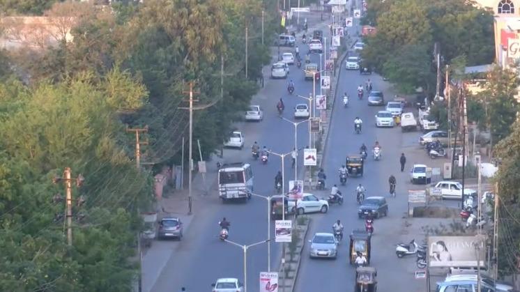 <p><span style="color: rgb(224, 62, 45);" data-mce-style="color: rgb(224, 62, 45);"><strong>ભુજને ટ્રાફિકની જાળમાંથી મળશે મુક્તિ : </strong></span>21 કિમી લાંબા બાયપાસ રોડ માટે જમીન સંપાદનની પ્રક્રિયા તેજ... </p>