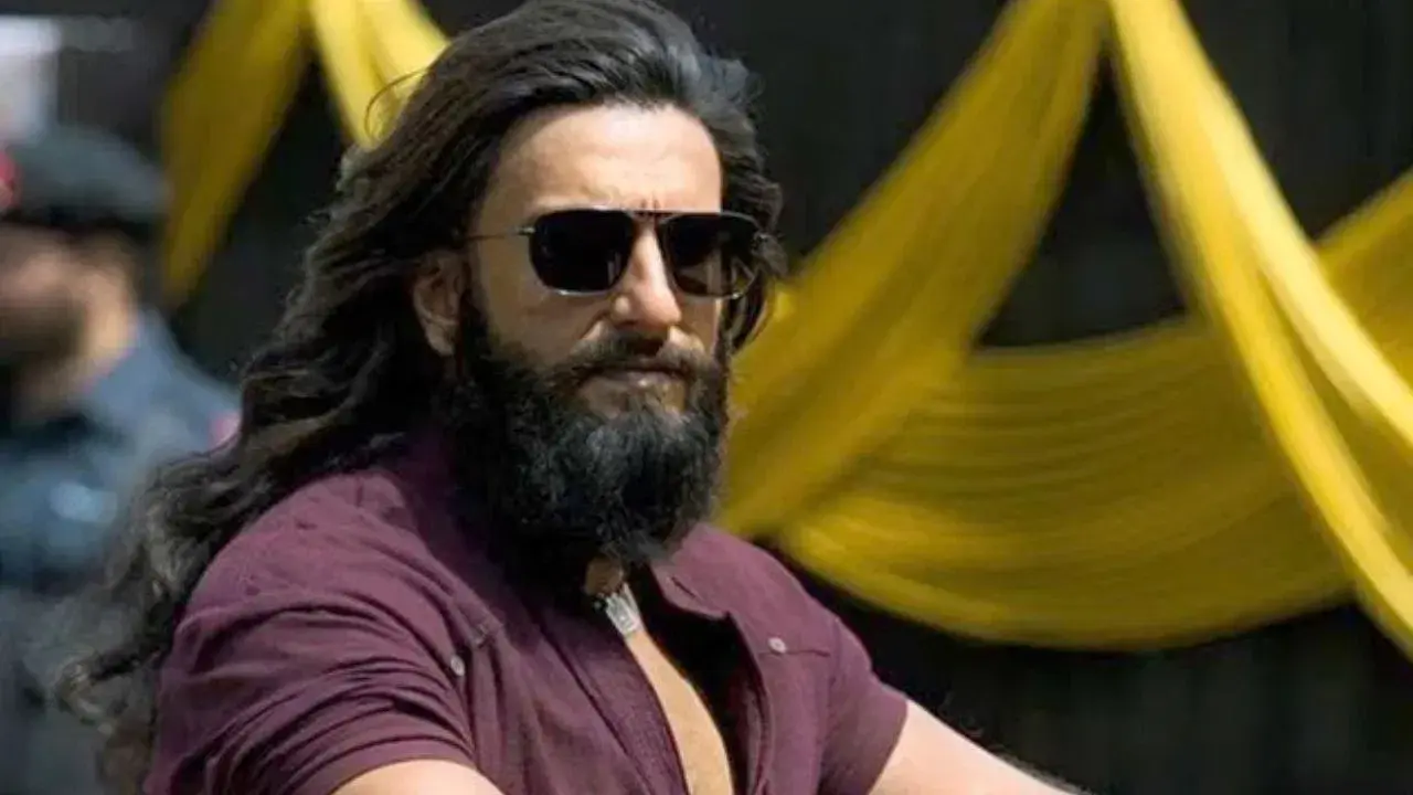 <p>રણવીર સિંહ ઉર્ફે...? <span style="color: rgb(224, 62, 45);" data-mce-style="color: rgb(224, 62, 45);"><strong>જાણો બોલિવૂડના એનર્જી કિંગનું અનોખું નિકનેમ</strong></span></p>