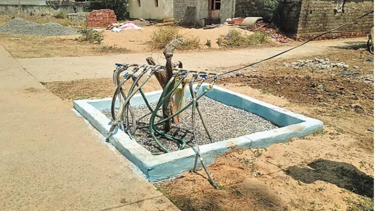 <p><span style="color: rgb(224, 62, 45);" data-mce-style="color: rgb(224, 62, 45);"><strong>તેલંગાણાનું મુદિગુંટા ગામ પીએમ મોદીના દિલમાં કેમ વસ્યું? </strong></span>જાણો આ ગામની ખાસિયતો</p>