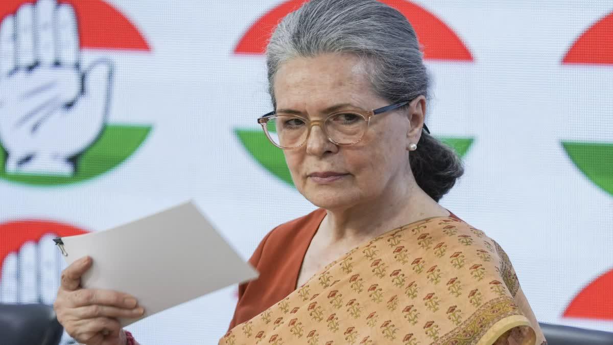 <p><span style="color: rgb(224, 62, 45);" data-mce-style="color: rgb(224, 62, 45);"><strong>કોંગ્રેસ નેતા સોનિયા ગાંધીની તબિયત હવે સ્થિર, </strong></span>ટૂંક સમયમાં મળી શકે છે રજા</p>