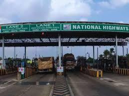 <p><strong><span style="color: rgb(224, 62, 45);" data-mce-style="color: rgb(224, 62, 45);">નેશનલ હાઈવે પર સફર મોંઘી:</span> 1 એપ્રિલથી ટોલ ટેક્સમાં 5% નો વધારો, વાર્ષિક પાસના ભાવમાં પણ ઉછાળો</strong></p>