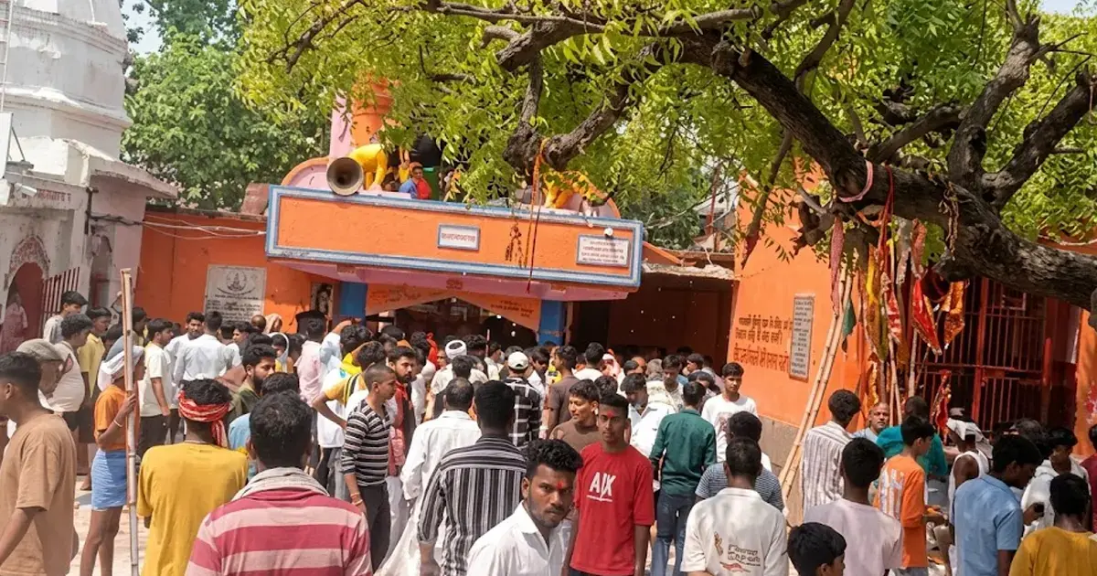 <p><strong><span style="color: rgb(224, 62, 45);" data-mce-style="color: rgb(224, 62, 45);">બિહારના નાલંદામાં ભયાનક દુર્ઘટના:</span> શીતલા માતાના મંદિરે નાસભાગમાં 8 શ્રદ્ધાળુઓના કરૂણ મોત</strong></p>