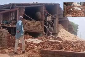 <p><strong>હિંમતનગરના દલપુરમાં દિવાલ ધરાશાયી થતા મકાન માલિકનું મોત,<span style="color: rgb(224, 62, 45);" data-mce-style="color: rgb(224, 62, 45);"> બે ગંભીર</span></strong></p>