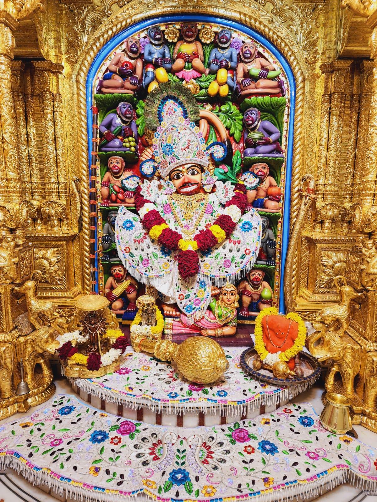 <p><span style="color: rgb(224, 62, 45);" data-mce-style="color: rgb(224, 62, 45);"><strong>ડાયરો, આતશબાજી અને સમૂહ આરતી:</strong></span> હનુમાન જયંતિ પર સાળંગપુર ધામ ભક્તિના રંગે રંગાશે</p>