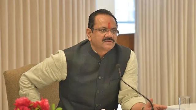 <p><span style="color: rgb(224, 62, 45);" data-mce-style="color: rgb(224, 62, 45);"><strong>ગુજરાત સરકારનો ઐતિહાસિક નિર્ણય : </strong></span>જમીન-મિલકતના સોદામાં હવે 30 દિવસની નોટિસમાંથી મુક્તિ, વિવાદ વગરના કિસ્સામાં તે જ દિવસે થશે 'પાકી એન્ટ્રી'...</p>