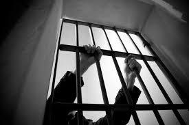 <p><strong><span style="color: rgb(224, 62, 45);" data-mce-style="color: rgb(224, 62, 45);">મોતીબા આશ્રમના હત્યાકાંડમાં 22 વર્ષે ન્યાય:</span> લુંટના ઈરાદે ચારની હત્યા કરનાર દંપતીને 'અંતિમ શ્વાસ' સુધીની જેલ</strong></p>