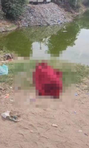 <p><span style="color: rgb(224, 62, 45);" data-mce-style="color: rgb(224, 62, 45);"><strong>અમદાવાદ : </strong></span>સરખેજ-ધોળકા રોડ પરથી 85 વર્ષીય વૃદ્ધાનો મૃતદેહ મળ્યો, <strong>પોલીસ તપાસ તેજ... </strong></p>