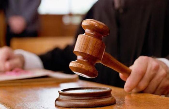 <p><span style="color: rgb(224, 62, 45);" data-mce-style="color: rgb(224, 62, 45);"><strong>સેવન્થ ડે સ્કૂલ હત્યા કેસ : </strong></span>'મૃતક કિશોર આરોપીને હેરાન કરતો હતો', <strong>હાઈકોર્ટે સુધારણાલક્ષી અભિગમ અપનાવી સગીરના જામીન મંજૂર કર્યા...</strong></p>