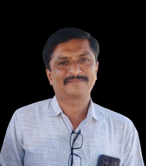 <p><span style="color: rgb(224, 62, 45);" data-mce-style="color: rgb(224, 62, 45);"><strong>અમદાવાદના પકવાન બ્રિજ પર સ્પીડમાં આવતી કારે બાઈક સવારને મારી હતી જોરદાર ટક્કર, </strong></span>હોસ્પિટલમાં સારવાર દરમિયાન કમલેશનું નીપજયું મોત...</p>