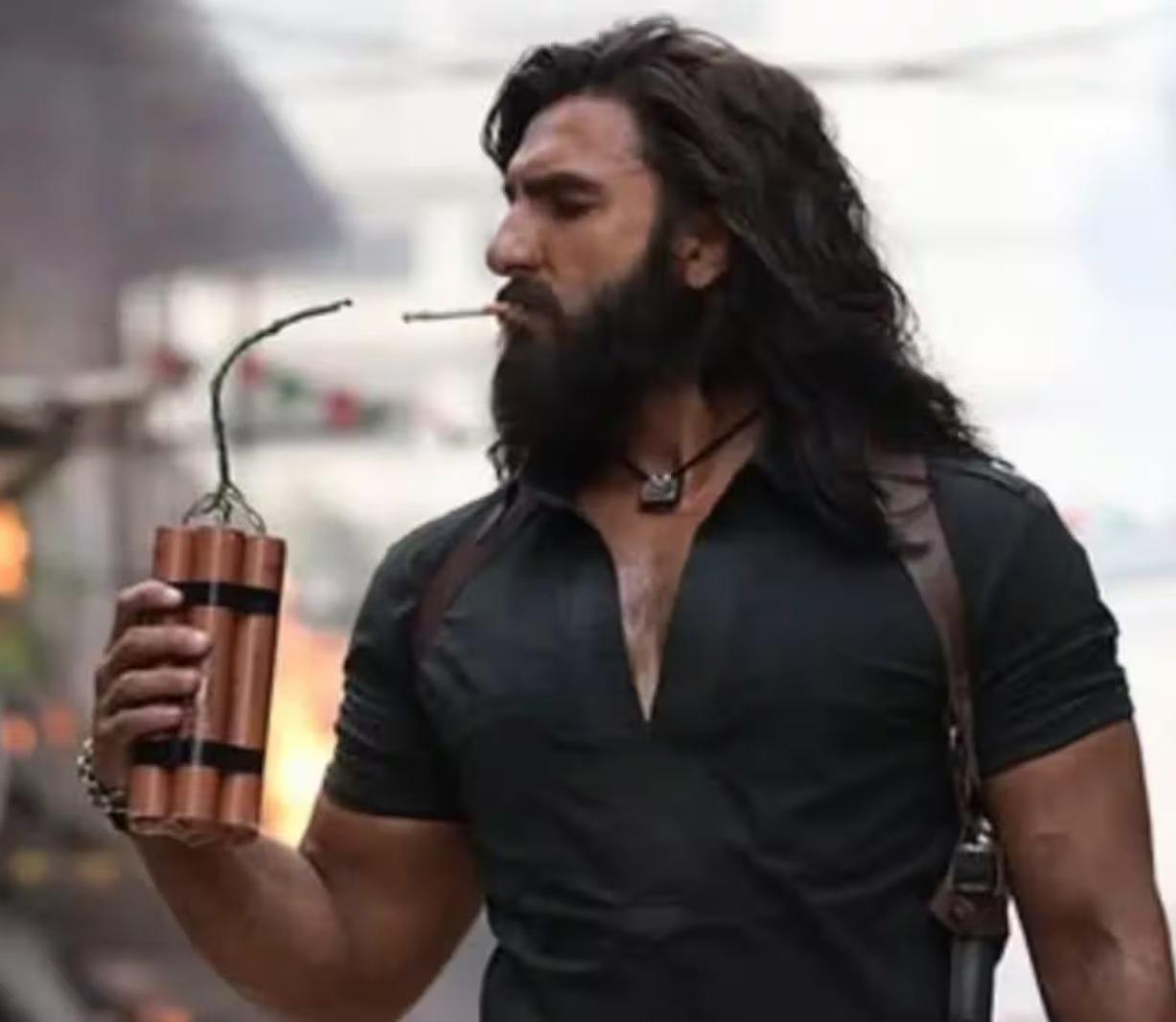 <p><span style="color: rgb(224, 62, 45);" data-mce-style="color: rgb(224, 62, 45);"><strong>ધુરંધર ₹1500 કરોડની કમાણી કરનારી ભારતની ચોથી ફિલ્મ બની, </strong></span>વર્લ્ડવાઈડ કલેક્શન ₹1501 કરોડે પહોંચ્યું</p>