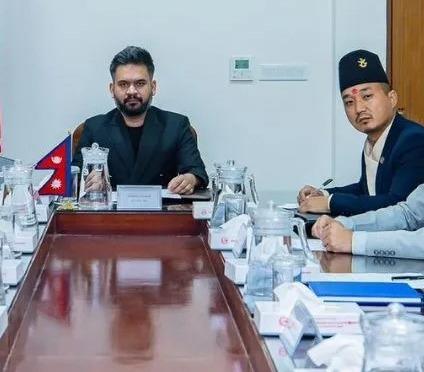 <p><span style="color: rgb(224, 62, 45);" data-mce-style="color: rgb(224, 62, 45);"><strong>નેપાળમાં સરકારી કર્મચારીઓની બલ્લે-બલ્લે,</strong></span> અઠવાડિયામાં બે દિવસની રજા જાહેર</p>