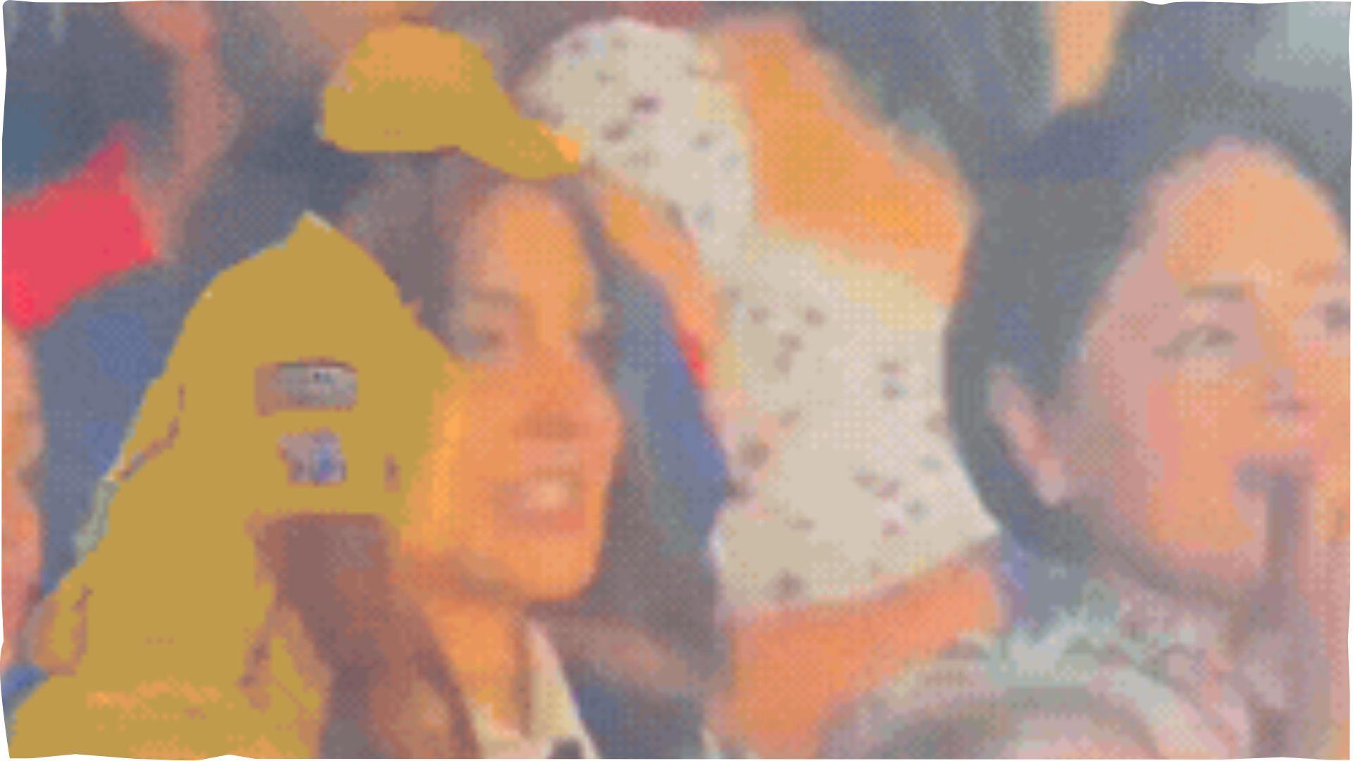 <p><span style="color: rgb(224, 62, 45);" data-mce-style="color: rgb(224, 62, 45);">વિરાટ કોહલીનો કેચ છૂટવા પર અનુષ્કા શર્માનું રિએક્શન વાયરલ,</span> પતિના નો-લુક સિક્સ પર એકટ્રેસનું સ્માઈલી ફેસ</p>