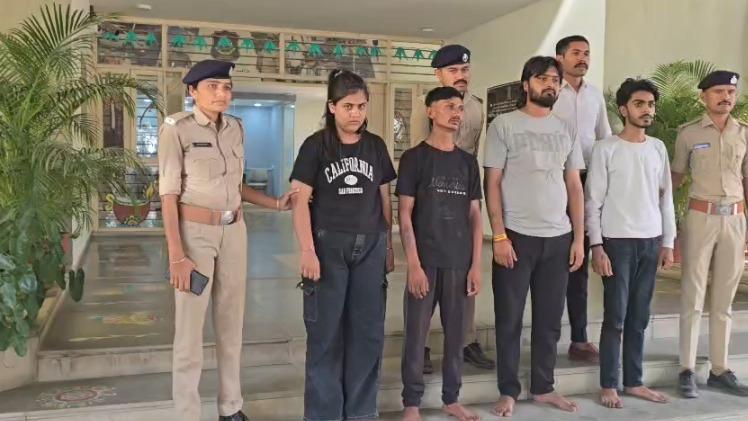 <p><span style="color: rgb(224, 62, 45);"><strong>ડ્રગ્સના ખેલનાં ખેલાડીઓ : <span style="color: rgb(0, 0, 0);">ડ્રગ્સના ડોઝથી ડિલિવરીમાં ફિઝા જોડાઈ,</span></strong></span> રાજસ્થાન મુંબઈ સુધી કનેક્શન...&nbsp;</p>