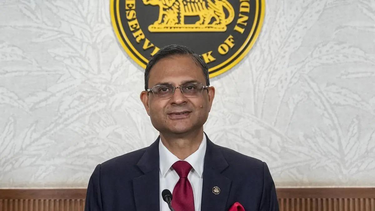 <p><span style="color: rgb(224, 62, 45);" data-mce-style="color: rgb(224, 62, 45);"><strong>લોન EMIમાંથી મુક્તિ નથી!</strong></span>  RBIએ વ્યાજદરો યથાવત રાખ્યા, શેરબજારમાં જોવા મળી તેજી, જાણો તમારા ખિસ્સા પર શું થશે અસર?</p>