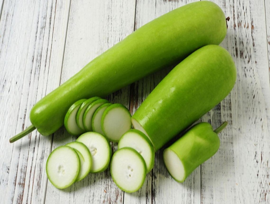 <p><span style="color: rgb(224, 62, 45);" data-mce-style="color: rgb(224, 62, 45);"><strong>દૂધી છે ગુણોનો ભંડાર:</strong></span> વજન ઘટાડવા અને એસિડિટીથી મુક્તિ મેળવવા માટે વરદાનરૂપ</p>