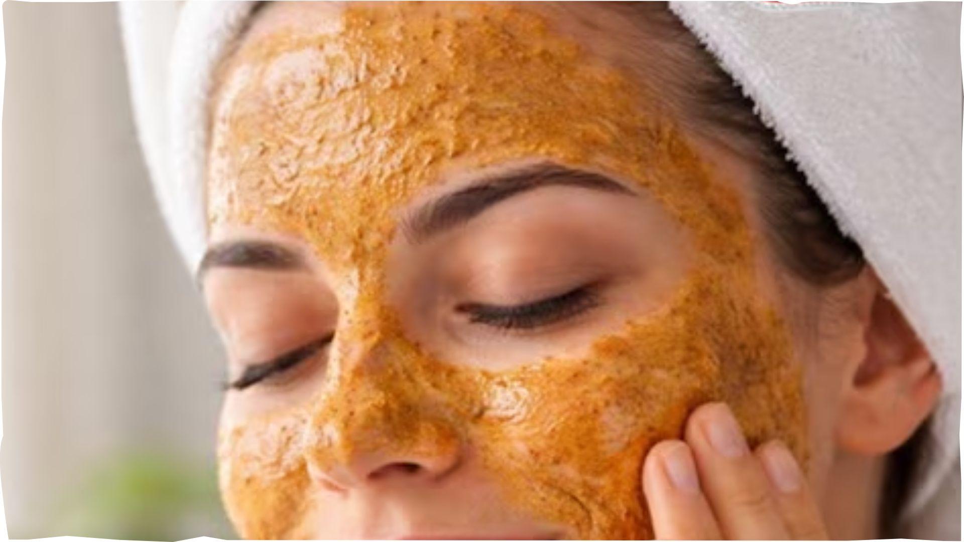 <p><span style="color: rgb(224, 62, 45);" data-mce-style="color: rgb(224, 62, 45);">મોંઘા ફેશિયલની જરૂર નહીં પડે!</span> ઘરે જ બનાવો ટર્મેરિક માસ્ક અને મેળવો પાર્લર જેવો નિખાર</p>