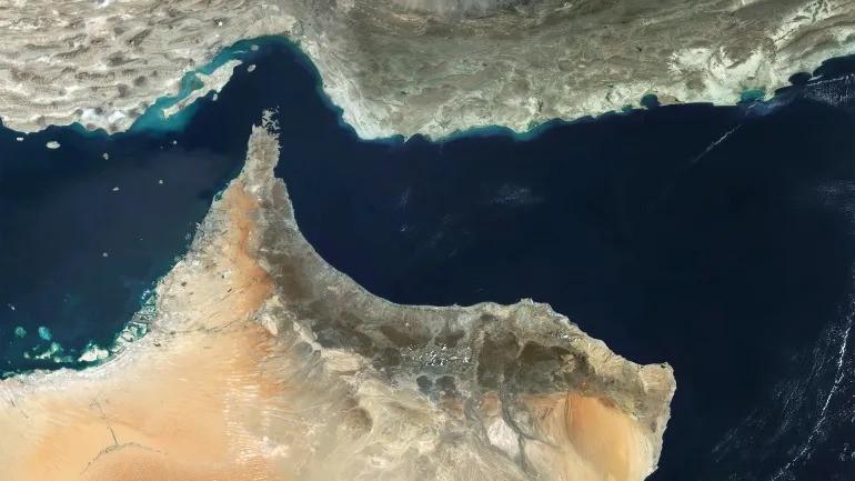 <p><span style="color: rgb(224, 62, 45);" data-mce-style="color: rgb(224, 62, 45);"><strong>મધ્ય પૂર્વમાં મહાયુદ્ધના મંડાણ? </strong></span>લેબનાન પર ઇઝરાયેલનો હુમલો, <strong>ઈરાને હોર્મુઝ સ્ટ્રેટ બંધ કર્યું... </strong></p>