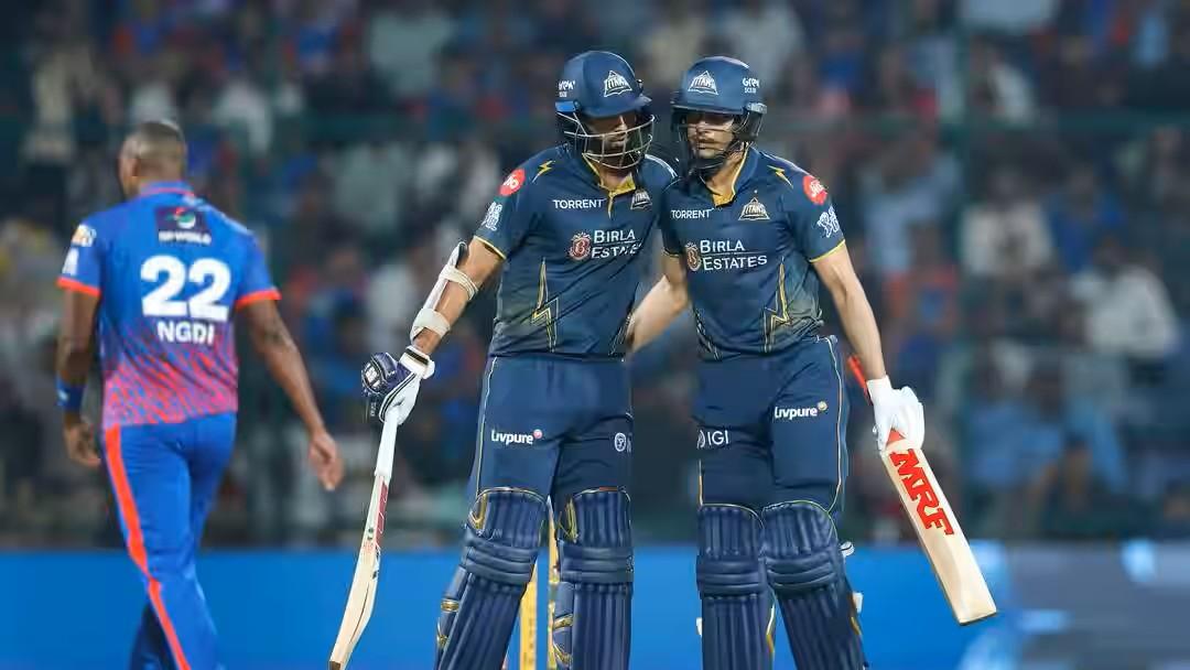 <p><span style="color: rgb(224, 62, 45);" data-mce-style="color: rgb(224, 62, 45);"><strong>અરુણ જેટલી સ્ટેડિયમમાં</strong></span> હાઈ-વોલ્ટેજ ડ્રામા: 1 રન, 1 ભૂલ અને દિલ્હી ક્લીન બોલ્ડ!</p>