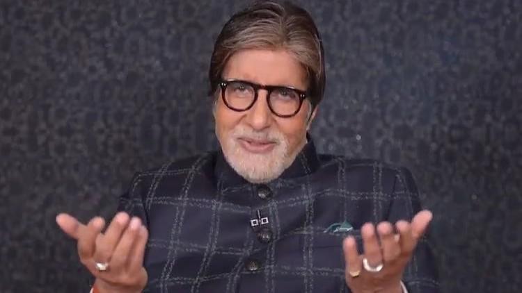 <p><span style="color: rgb(224, 62, 45);" data-mce-style="color: rgb(224, 62, 45);"><strong>કોઈ જિંદગીથી ભાગી રહ્યું છે,</strong></span> તો કોઈ જિંદગીની પાછળ... અંતે તો હાથ ખાલી છે: અમિતાભ બચ્ચન</p>