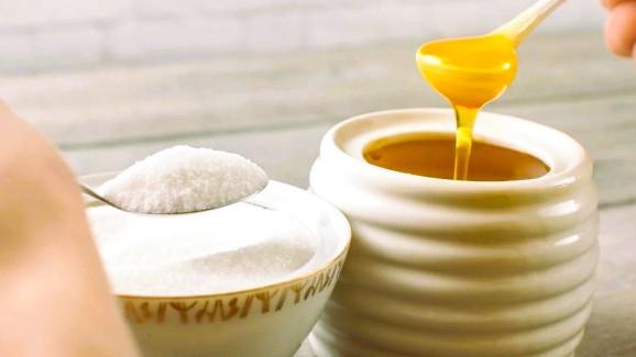 <p><span style="color: rgb(224, 62, 45);" data-mce-style="color: rgb(224, 62, 45);"><strong>શું તમે હેલ્થ કોન્શિયસ છો? </strong></span>તો જાણો ઉનાળામાં એનર્જી ડ્રિંક્સમાં ખાંડ વાપરવી જોઈએ કે મધ</p>