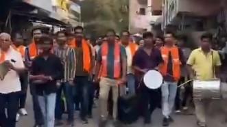 <p><span style="color: rgb(224, 62, 45);" data-mce-style="color: rgb(224, 62, 45);"><strong>લ્યો બોલો ગયા વોટ? </strong></span>અમદાવાદના બોડકદેવ વિસ્તારમાં BJP નેતાઓ પહોંચ્યા જનતાના દ્વારે વોટ માંગવા, પણ જનતાએ માંગ્યો હિસાબ.... </p>