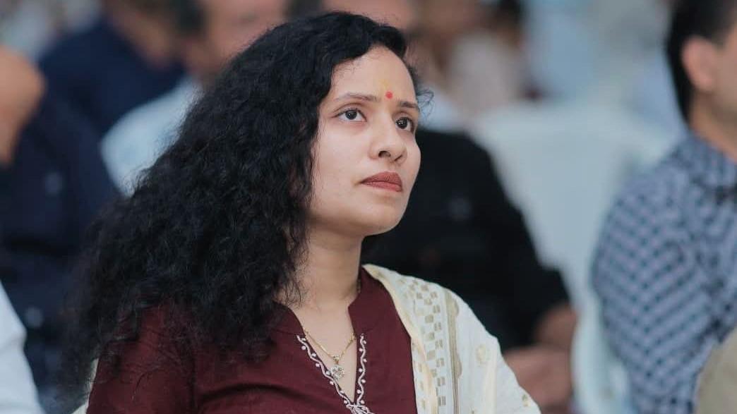 <p><span style="color: rgb(224, 62, 45);" data-mce-style="color: rgb(224, 62, 45);"><strong>ચૂંટણી પહેલા જ 'આપ'ને મોટો ઝટકો :</strong></span> સુરત આપમાં મનપાની ટિકિટ મળ્યા છતાં ડો. પ્રીતિ સદાદીયાએ કેમ પકડ્યો આ પાર્ટીનો હાથ?</p>