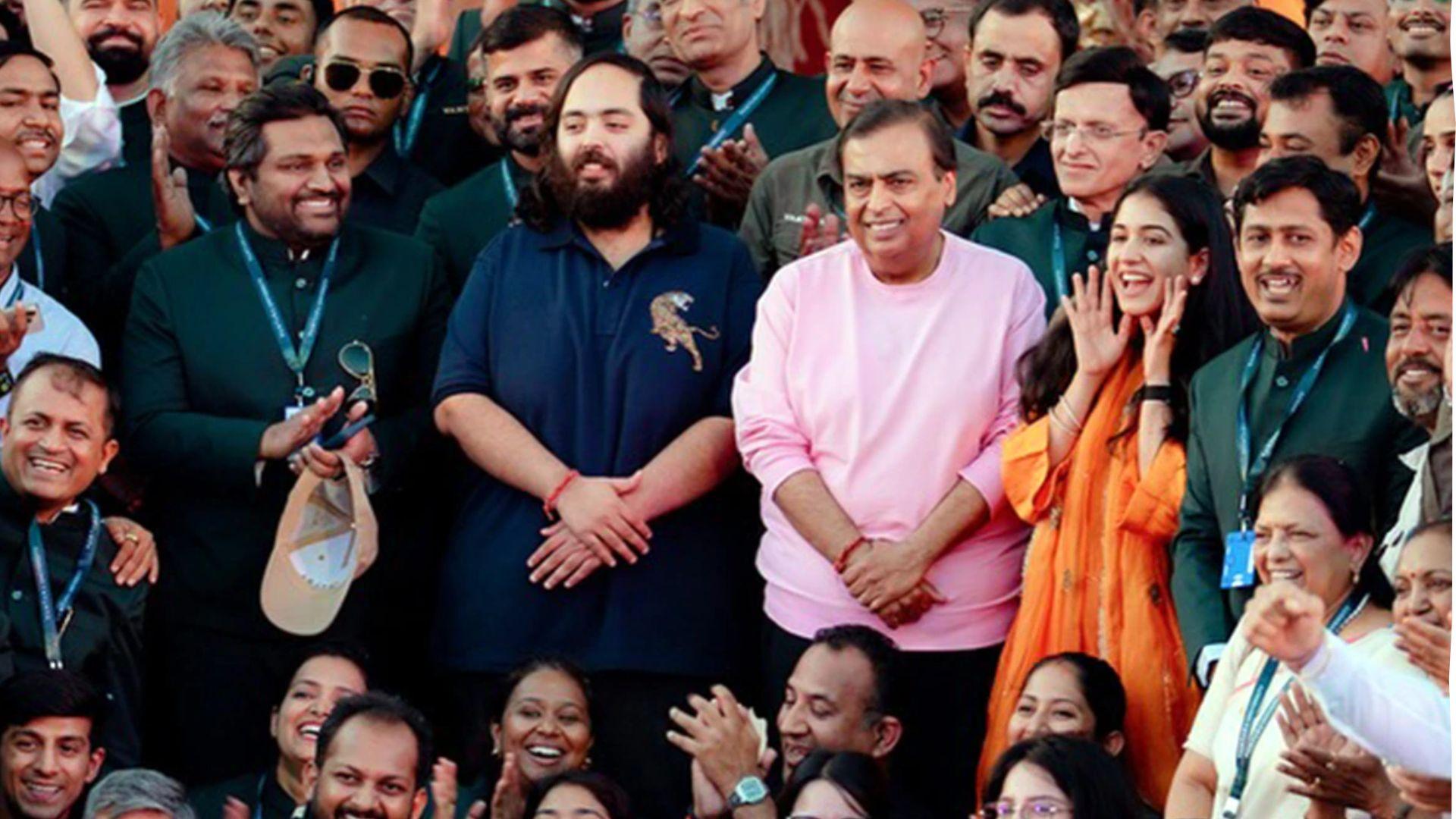 <p><span style="color: rgb(224, 62, 45);" data-mce-style="color: rgb(224, 62, 45);">કરોડોની માલિકિન રાધિકા મર્ચન્ટે પતિ અનંત અંબાણીના જન્મદિવસ પર પહેર્યો સિંપલ સૂટ,</span> સાદગી જોઈને બધાએ કર્યા વખાણ</p>