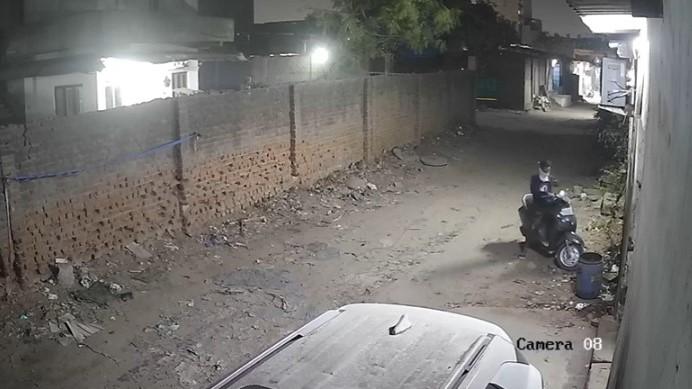 <p><span style="color: rgb(224, 62, 45);" data-mce-style="color: rgb(224, 62, 45);"><strong>ચોરી કરીને બચવા માંગતા હતા, પણ ક્રાઈમ બ્રાન્ચની એન્ટ્રીએ ફેરવી નાખી બાજી, </strong></span>દાણીલીમડામાં લાખોની મત્તાની ચોરીનો પર્દાફાશ, બે આરોપી ઝડ્પાયા... </p>