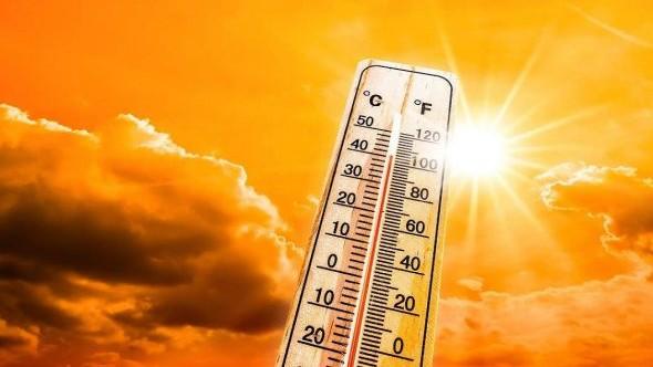 <p><span style="color: rgb(224, 62, 45);" data-mce-style="color: rgb(224, 62, 45);"><strong>ગરમીનું પંચક: </strong></span>આગામી 5 દિવસ ગુજરાતમાં હીટવેવની દહેશત, 40 ડિગ્રીએ પહોંચશે પારો!</p>