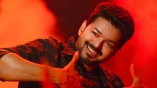 <p><span style="color: rgb(224, 62, 45);" data-mce-style="color: rgb(224, 62, 45);"><strong>‘જન નાયકન’ની ક્લિપ લીક થતા </strong></span>પ્રોડ્યુસરનો આક્રોશ, કહ્યું- ‘આ રીતે તો ઇન્ડસ્ટ્રી બરબાદ થઈ જશે’</p>