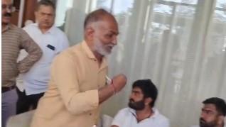 <p><span class="_aupe copyable-text xkrh14z"><span style="color: rgb(224, 62, 45);" data-mce-style="color: rgb(224, 62, 45);"><strong>ચાંદખેડા ભાજપમાં ભભૂકતો અસંતોષ : </strong></span>'30 વર્ષથી ભાજપમાં છીએ અમને કાઈ ન મળ્યું ?' <strong>કહી કાર્યકર્તાઓએ કાઢ્યો બળાપો...</strong></span></p>