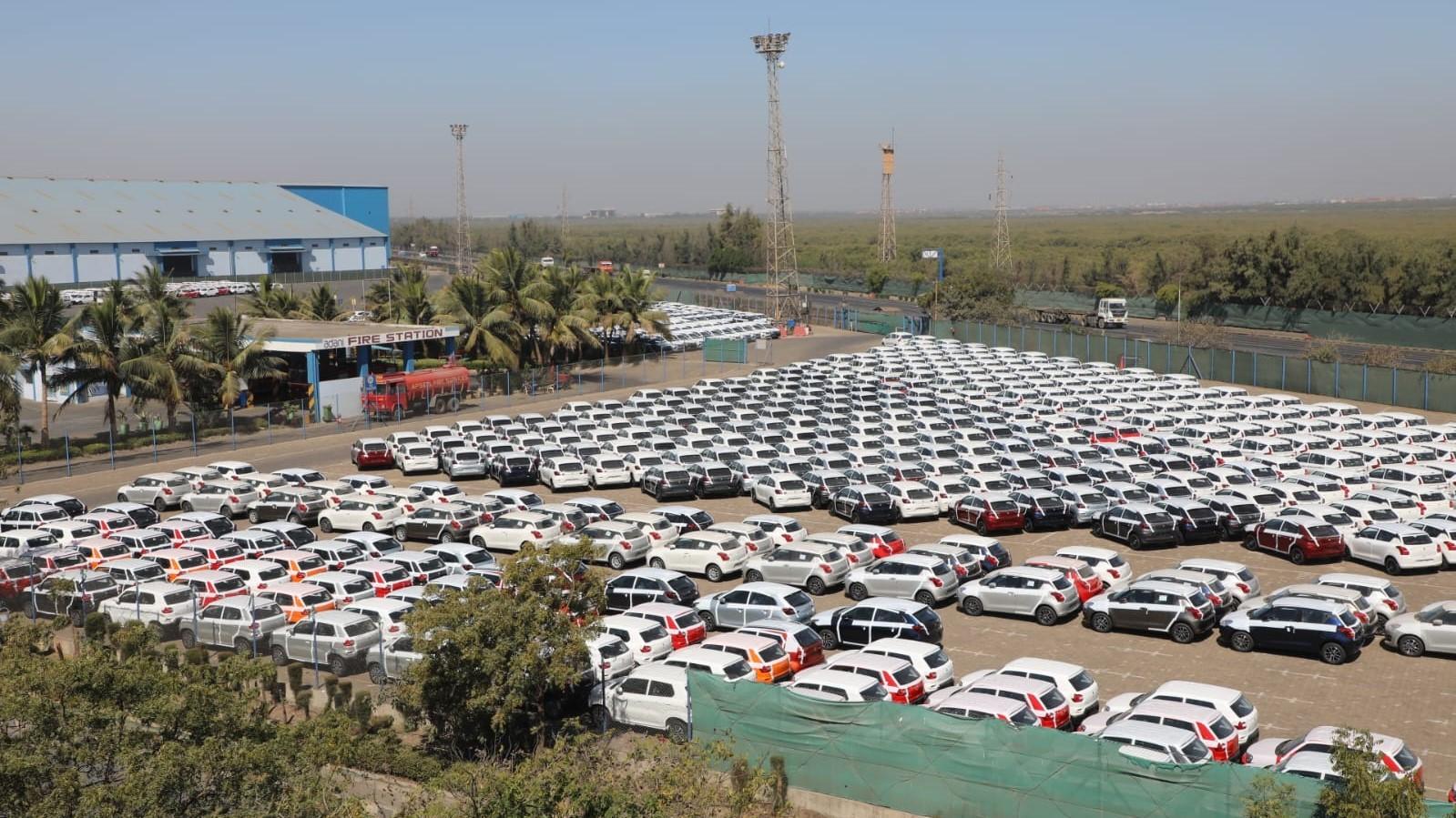 <p><strong data-path-to-node="1" data-index-in-node="0"><span style="color: rgb(224, 62, 45);" data-mce-style="color: rgb(224, 62, 45);">કચ્છના દરિયાકાંઠે અદાણી પોર્ટનો નવો કીર્તિમાન : </span>મુંદ્રા બન્યું દેશનું સૌથી મોટું ઓટો એક્સપોર્ટ હબ... </strong></p>